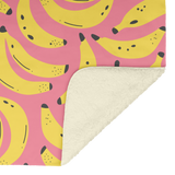 Banana_blanket_V_Blanket_Sherpa_Mockup.png