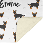 EmmeEmmeEmme_blanket_V_Blanket_Sherpa_Mockup.png