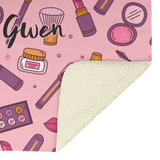 Gwen_blanket_V_Blanket_Sherpa_Mockup.png