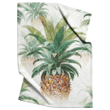 Pineapple_blanket_V_Blanket_Top_Bottom_Folds_Mockup.png
