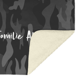 Familie_Aff_V_Blanket_Sherpa_Mockup.png