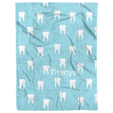 TitanyaTitanya_V_Blanket_AS_Flat_Mockup.png